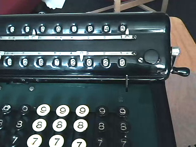 Monroe K - výsledkový registr, počítadlo otáček, nulovací klička